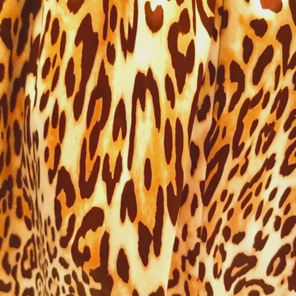 Beautiful structured dress - Picture 5 of 8